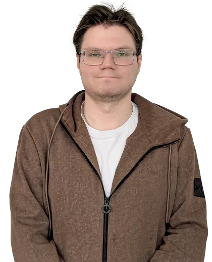 Илья Звонарев